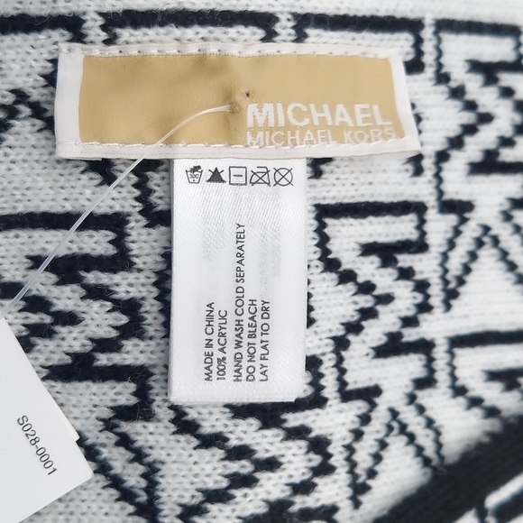 Michael Kors Women's Split Logo Scarf Black White - Picture 2 of 3